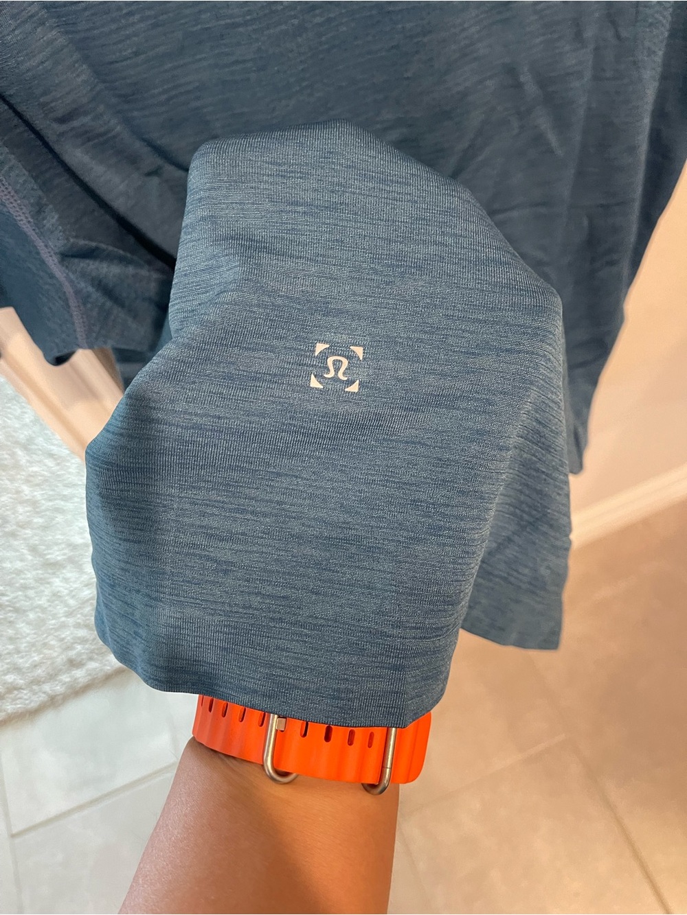 Lululemon shirt - Picture 5 of 5